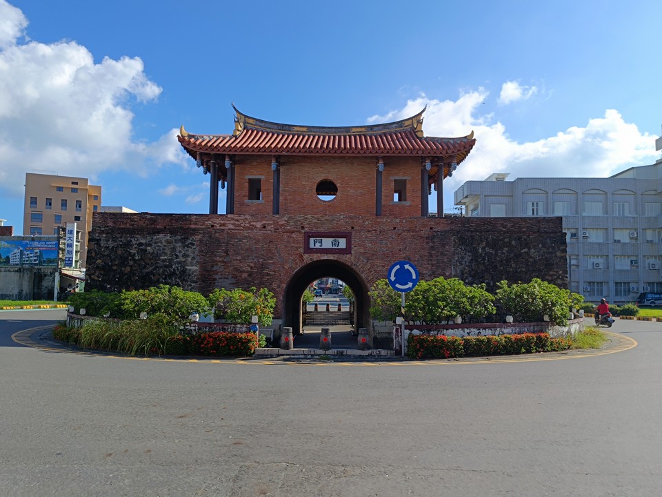 恆春縣城南門