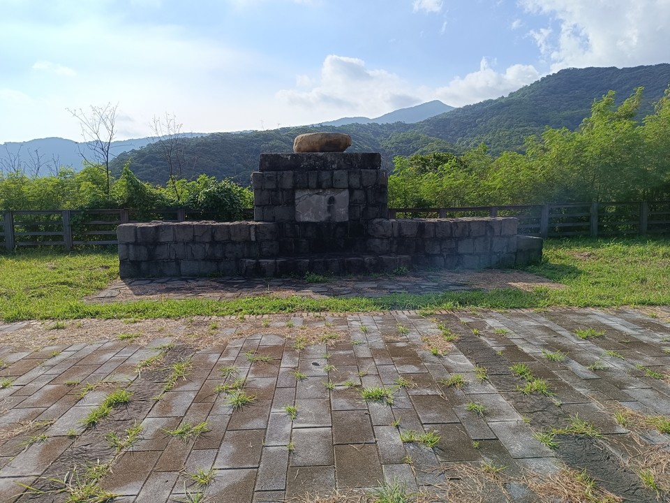 西鄉都督遺蹟紀念碑