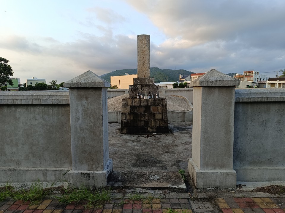 琉球藩民五十四名墓