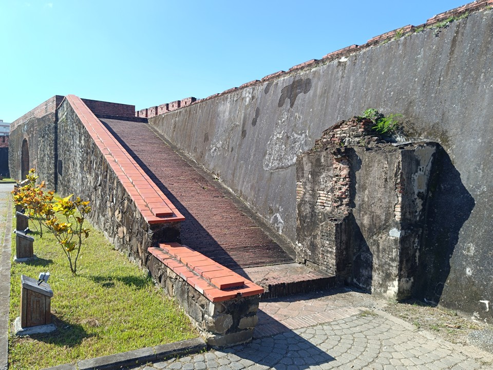 恆春縣城北門