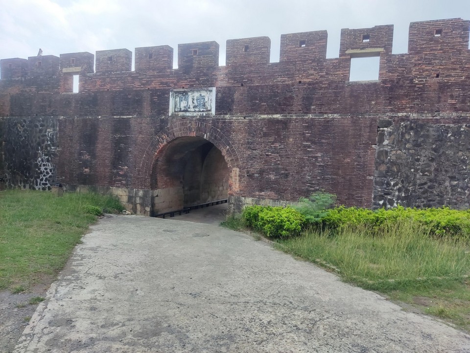 恆春縣城東門